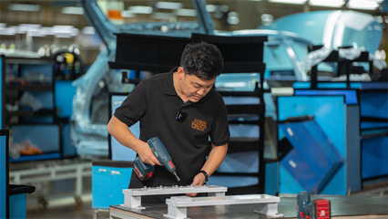 探秘嵐圖世界級(jí)4.0數(shù)字工廠 田亮李銳首開(kāi)汽車品牌最大盲盒的數(shù)字化基石